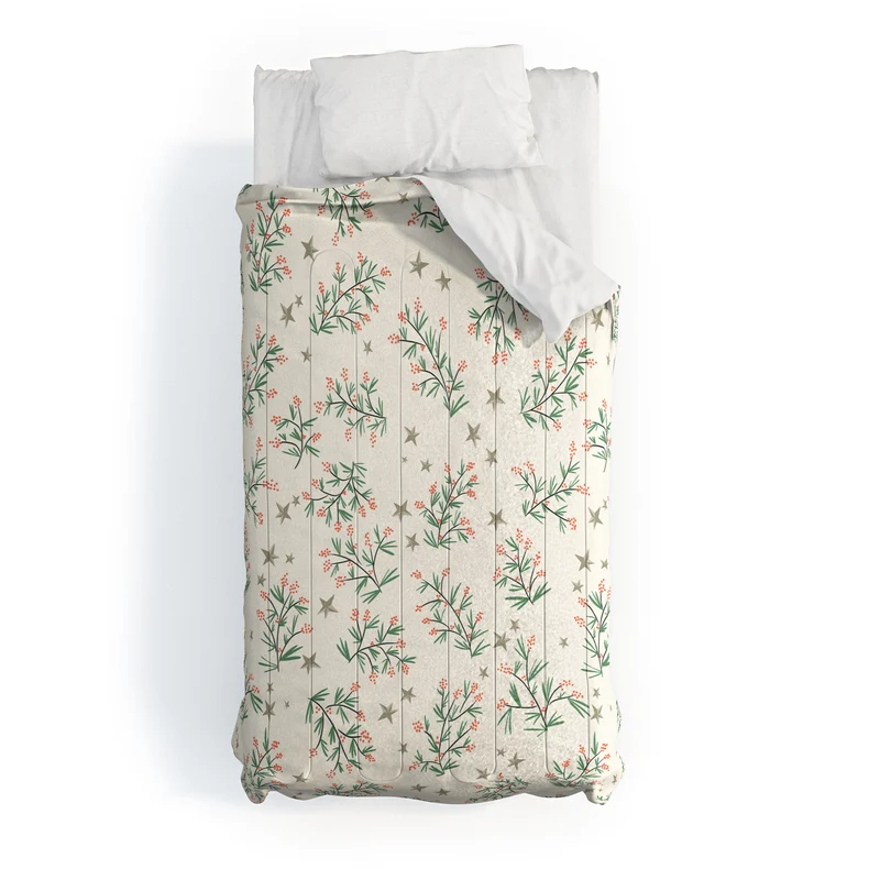 Traditional christmas pine branches cream pattern Comforter