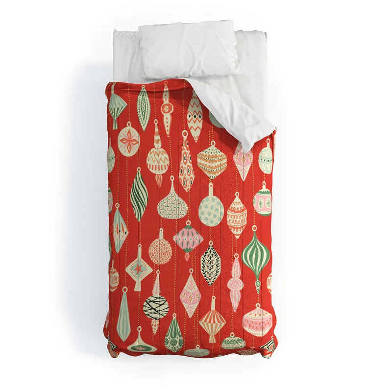 Traditional christmas Ornaments red Comforter