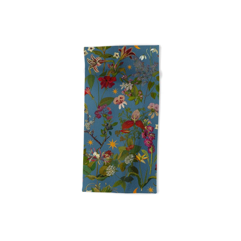 Amryllis Star Periwinkle Bath Towel