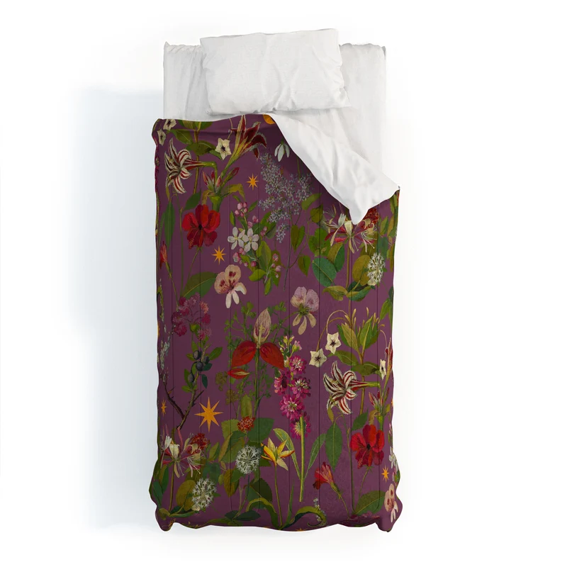 Amryllis Star Wine Comforter