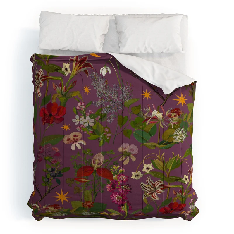 Amryllis Star Wine Comforter