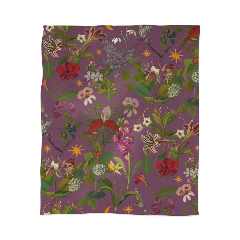 Amryllis Star Wine Throw Blanket