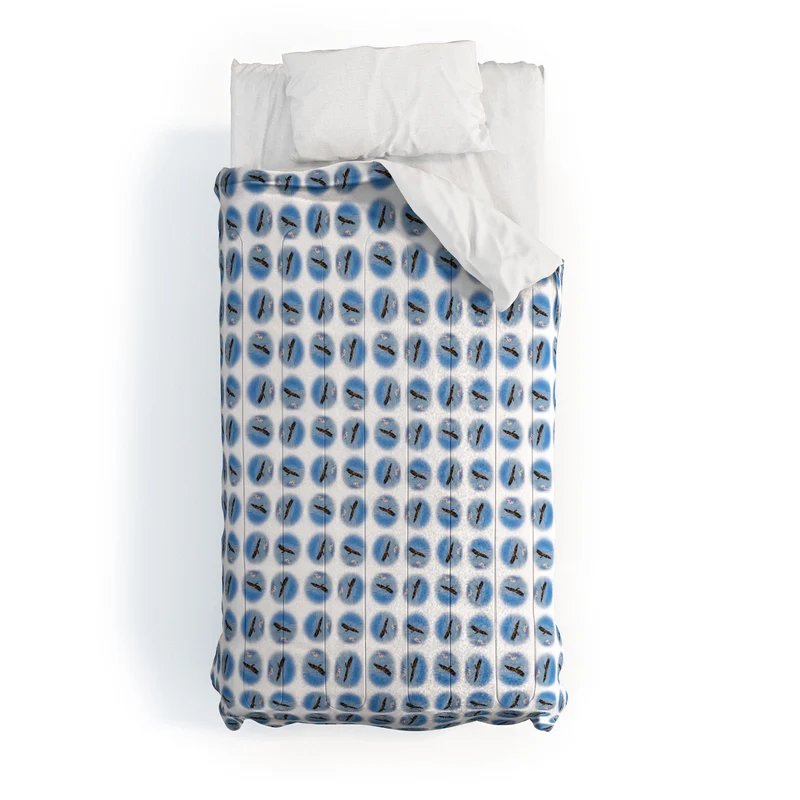 Eagle Flying High in Alaskan Skies Comforter