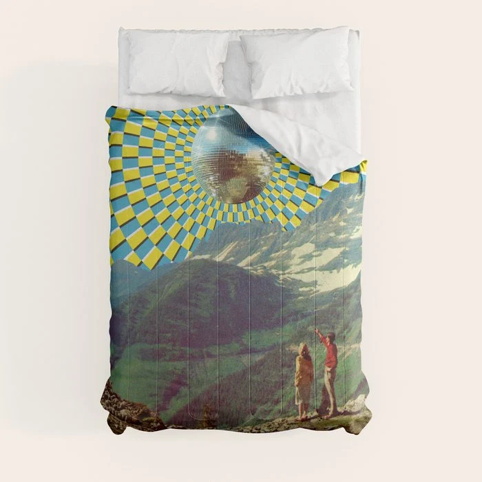 Peak Disco Boogie v2 Comforter