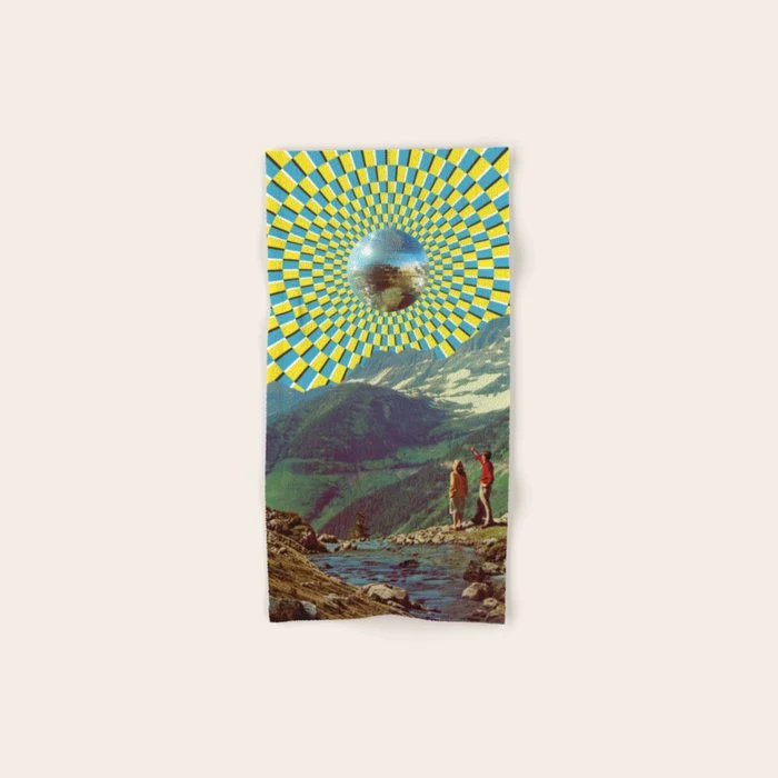 Peak Disco Boogie v2 Bath Towel