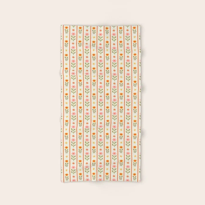 Vintage geometric flower art pattern Bath Towel