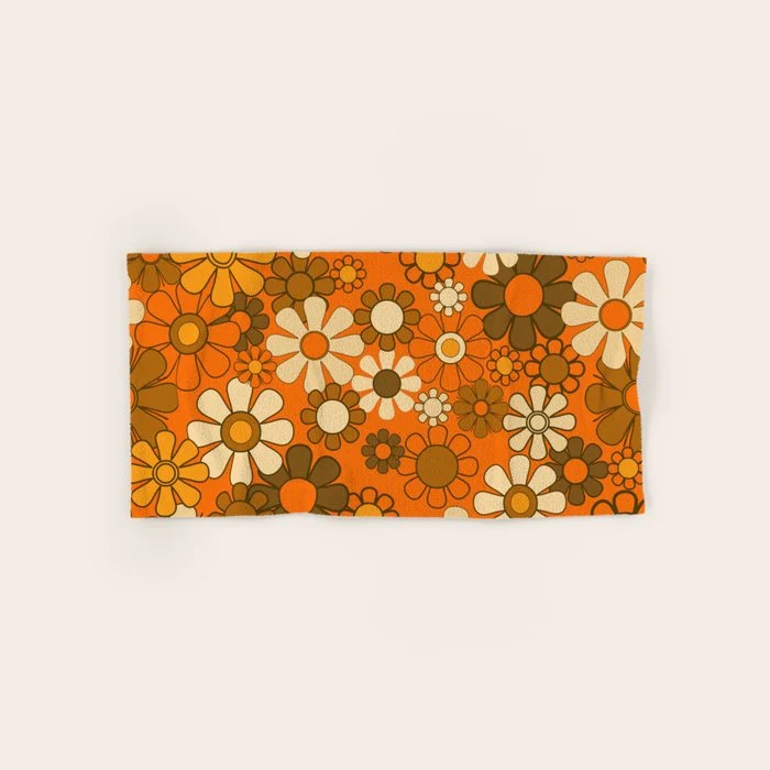 70s Retro Floral Pattern Groovy Garden Flowers in Orange and Brown Bath Towel
