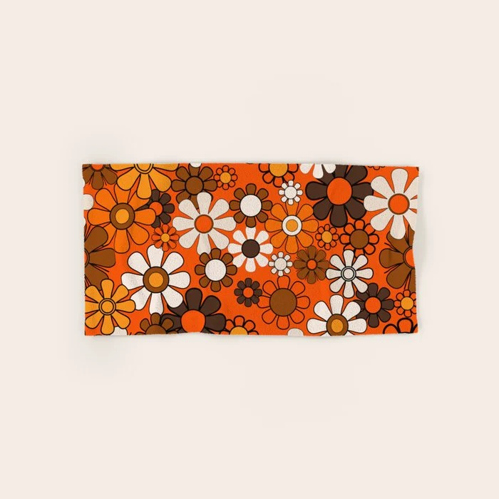 Retro 70s Floral Pattern Groovy Garden Flowers in Orange and Brown Bath Towel