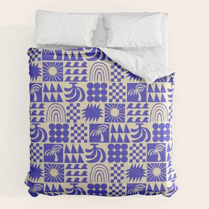 Abstract blue tropical mosaic art pattern Comforter