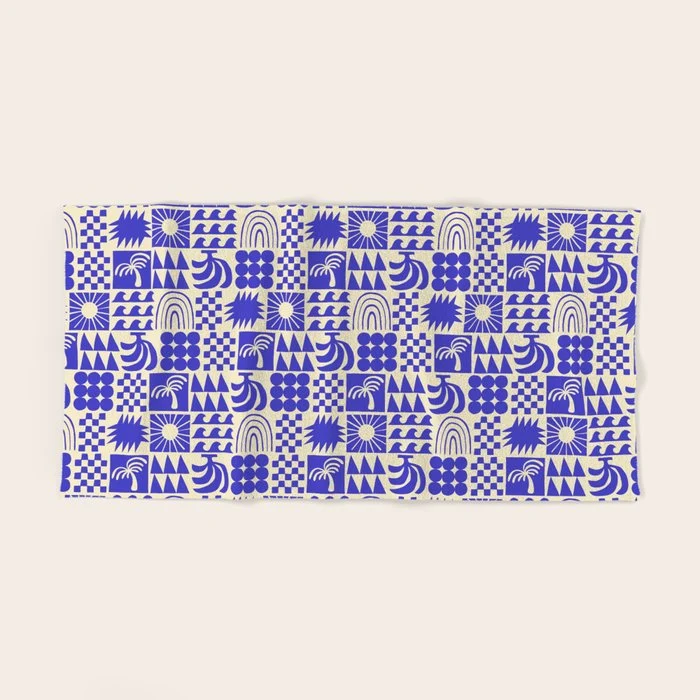 Abstract blue tropical mosaic art pattern Bath Towel
