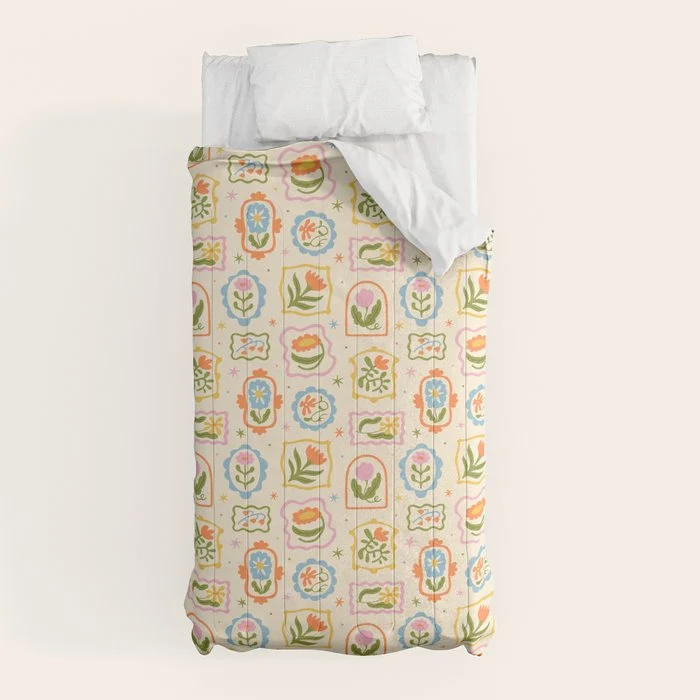 Colorful retro flower art frame art pattern Comforter